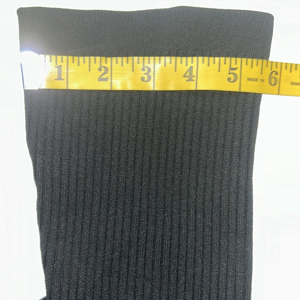 Black Booties w/ Buckle Size 9 NWOT - Picture 14 of 15